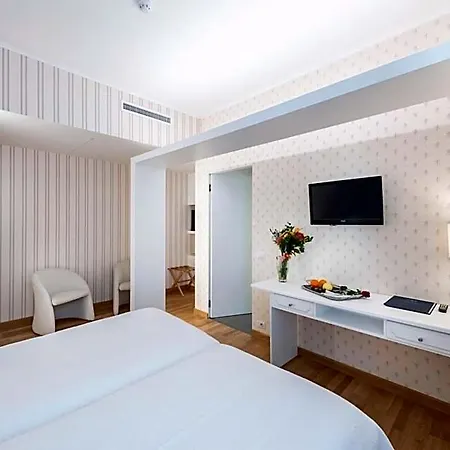 Metropole Suisse Hotel