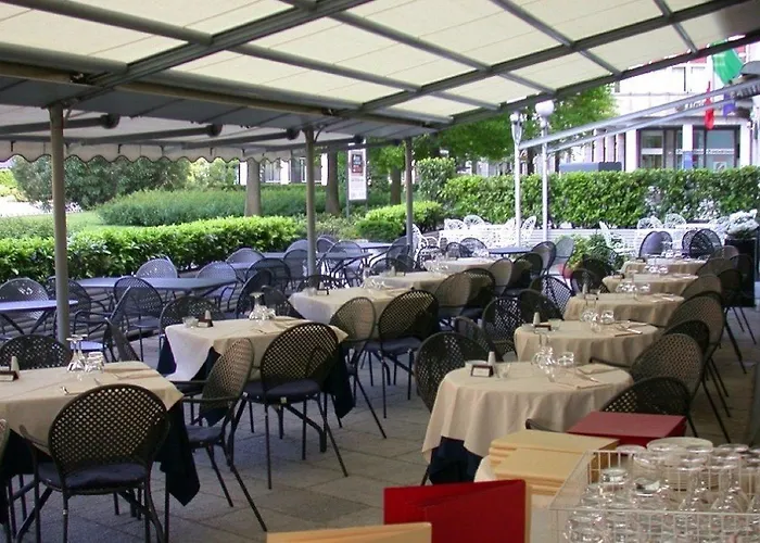 메트로폴 수이세 4* 코모