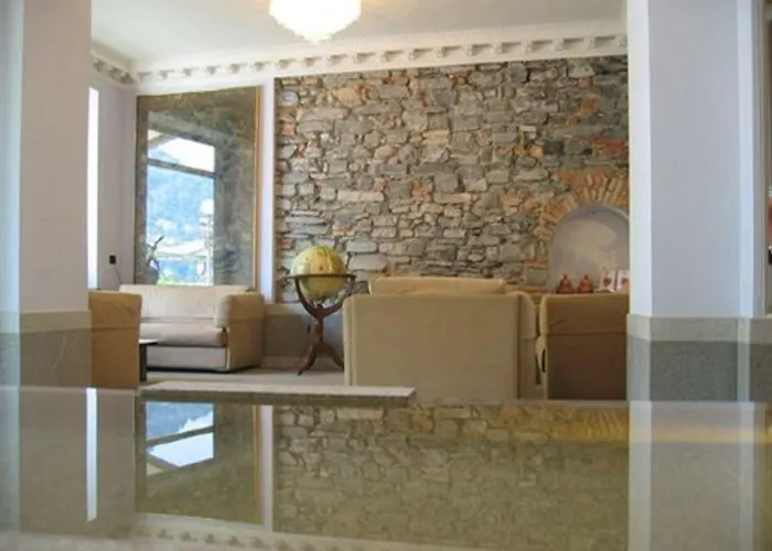 메트로폴 수이세 4* 코모