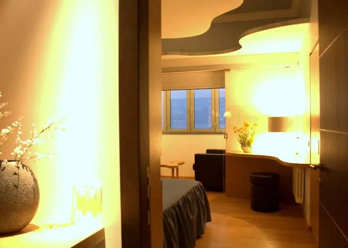 메트로폴 수이세 4* 코모